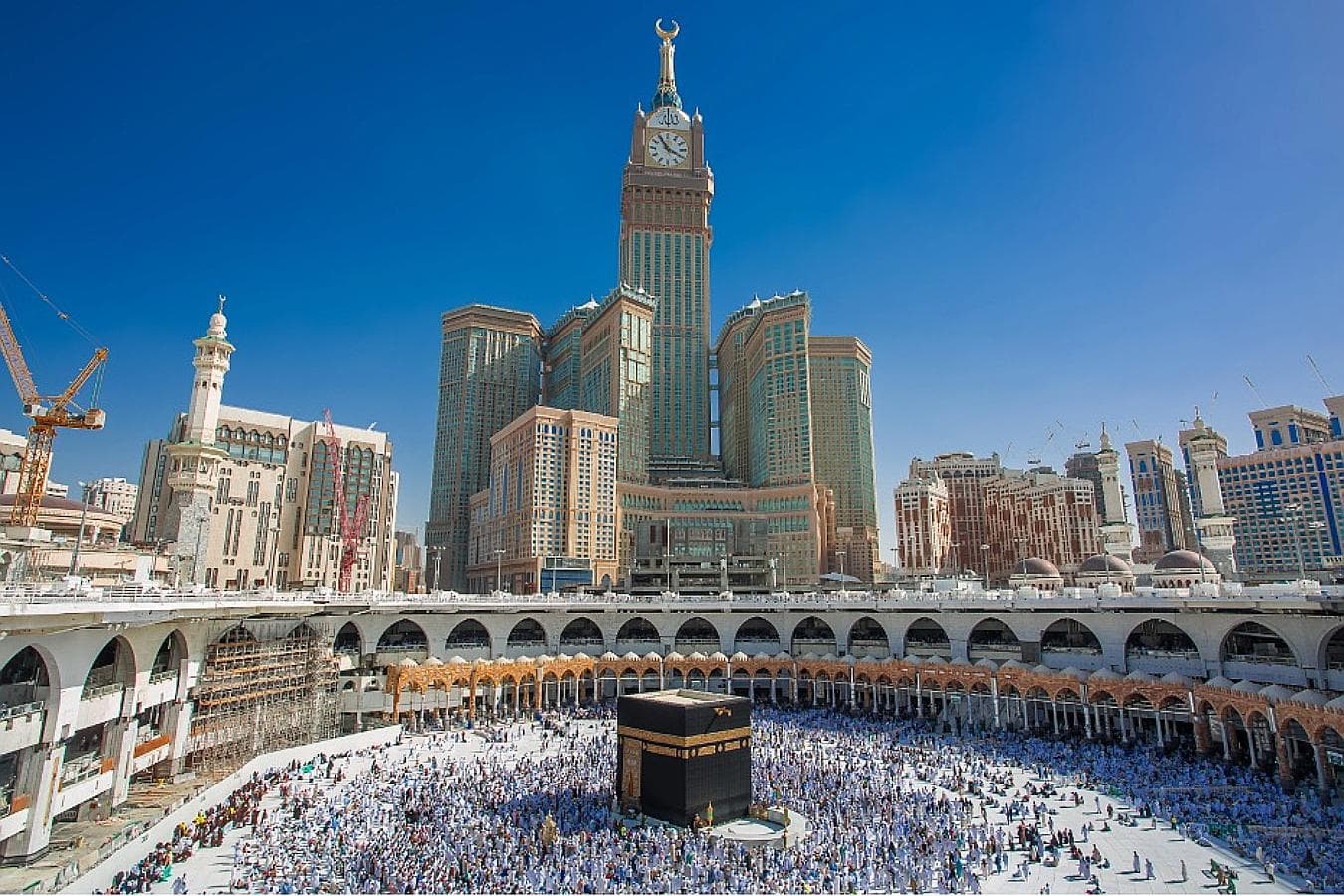Suasana perjalanan umrah menuju Baitullah